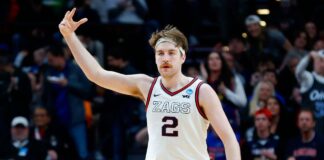 Timme takes over, Zags power back to win

