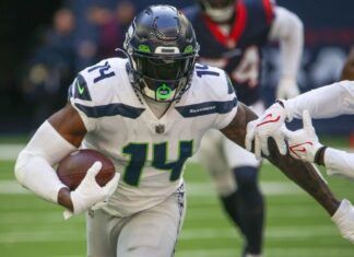  Can AJ Brown or DK Metcalf be available?  Planes ready to hit the star receiver

