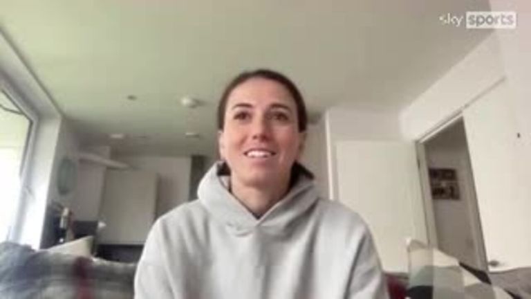 Georgia Elwes, a member of the England squad in 2017 who won the Women's World Cup, gives her an idea of ​​what it means for the team to retain the title.